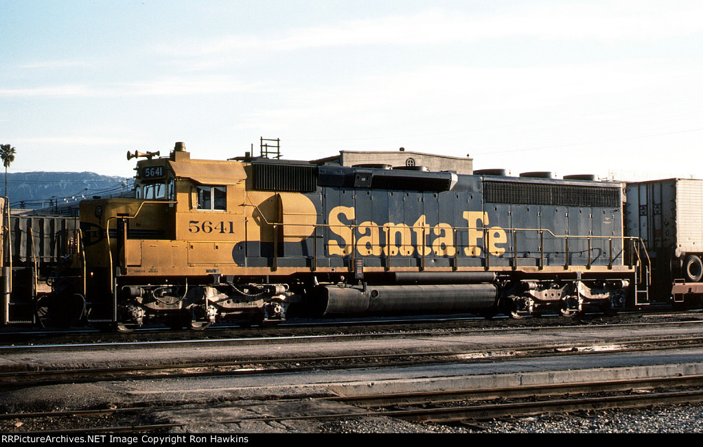 ATSF 5641 (REPOST)